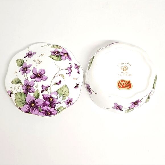 Lefton Vintage 1991 Set of Purple Floral China Dishes 2 Trinket Boxes and Clock - Picture 9 of 14